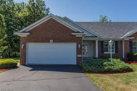 5349 Sabrina Ln NW, Warren, OH 44483