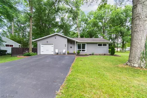 3210 Redgate Ln, Youngstown, OH 44511