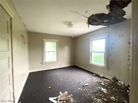 1736 3rd St NE, Canton, OH 44704 photo 9