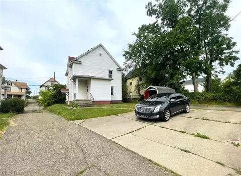 1736 3rd St NE, Canton, OH 44704 photo 11
