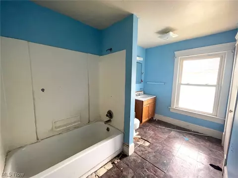 1736 3rd St NE, Canton, OH 44704 photo 10