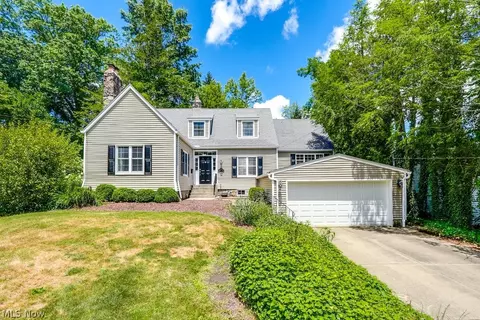 3695 Mogadore Rd, Mogadore, OH 44260