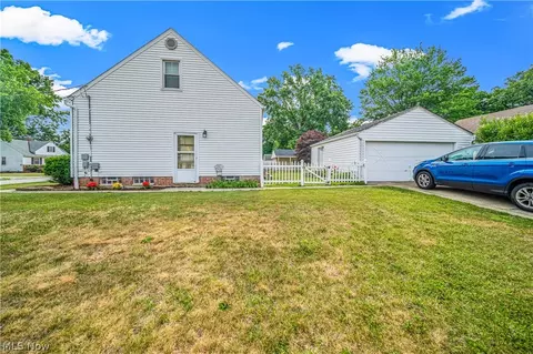 30080 Harrison St, Willowick, OH 44095 photo 28