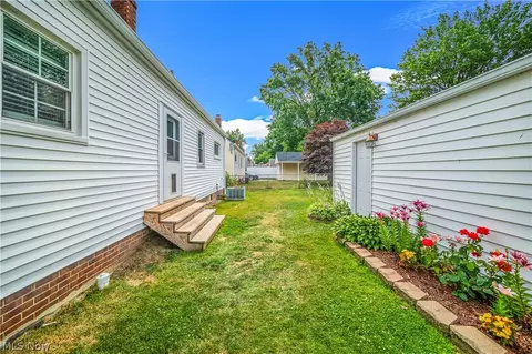 30080 Harrison St, Willowick, OH 44095 photo 29