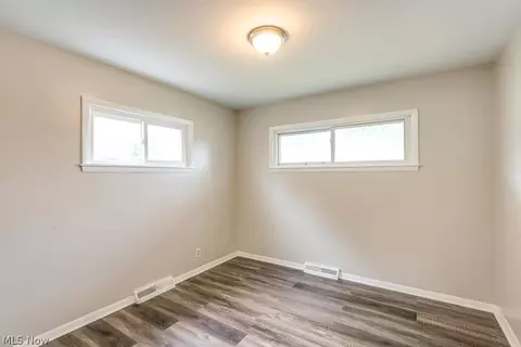 861 E 245th St, Euclid, OH 44123 photo 15
