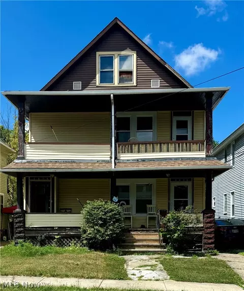 4608 Bucyrus Ave, Cleveland, OH 44109
