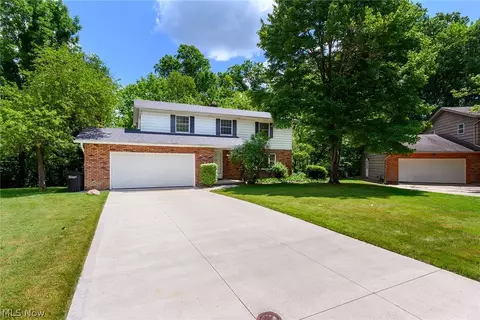 37680 South Oval, Solon, OH 44139