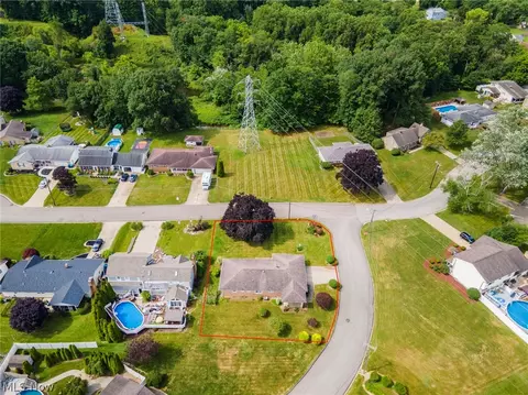 154 Rocky Ledge Dr, Struthers, OH 44471 photo 32