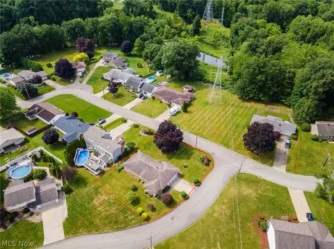 154 Rocky Ledge Dr, Struthers, OH 44471 photo 31