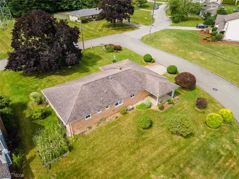 154 Rocky Ledge Dr, Struthers, OH 44471 photo 28