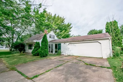 716 Dakota Ave, Lorain, OH 44052