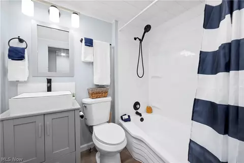 Bath - 692 Abbe Rd N, Elyria, OH 44035 photo 1 of 1