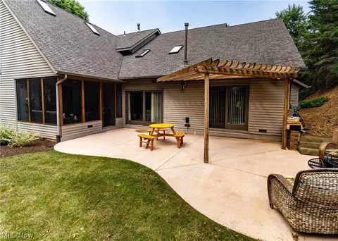 2995 Mill Ridge Cir NW, Canton, OH 44708 photo 12