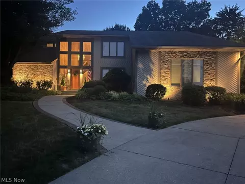 2995 Mill Ridge Cir NW, Canton, OH 44708 photo 7