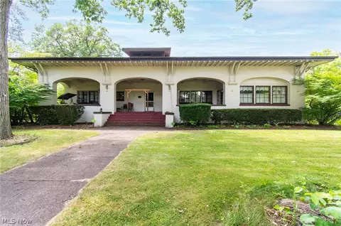 1624 5th Ave, Youngstown, OH 44504