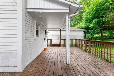 Exterior - 29 Stewart St, Struthers, OH 44471 photo 1 of 4