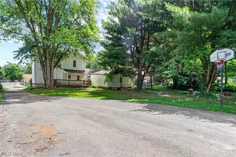 Exterior - 29 Stewart St, Struthers, OH 44471 photo 4 of 4