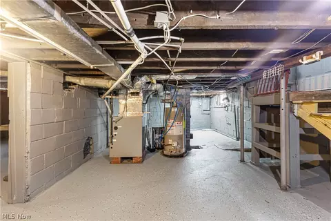 Other - 29 Stewart St, Struthers, OH 44471 photo 4 of 10