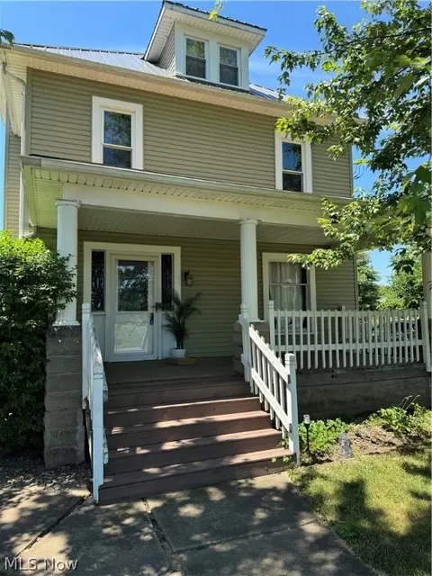 2012 E High Ave, New Philadelphia, OH 44663