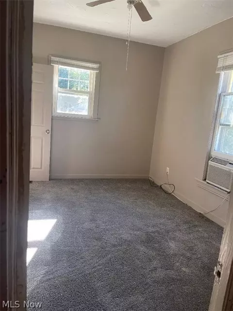 Bedroom - 2147 Columbus Ave, Ashtabula, OH 44004 photo 1 of 6