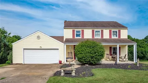 61393 Summit Rd, New Concord, OH 43762