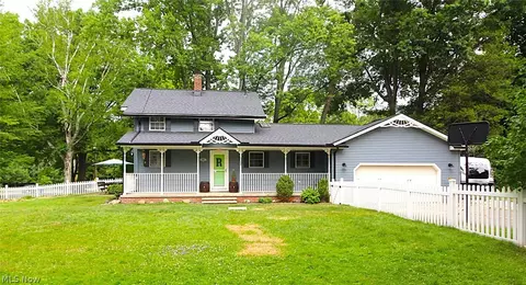 1903 Maple Rd, Stow, OH 44224