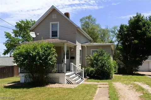 830 N Broadway St, Medina, OH 44256