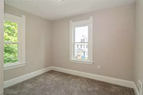 Bedroom - 762 Lakeside Ave, Lorain, OH 44052 photo 1 of 6