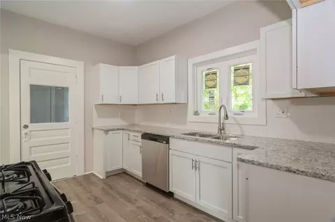 Kitchen - 762 Lakeside Ave, Lorain, OH 44052 photo 1 of 1