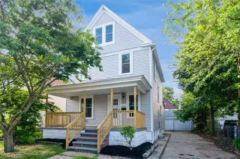 762 Lakeside Ave, Lorain, OH 44052