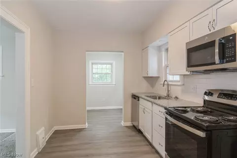 1411 Middle Ave, Elyria, OH 44035 photo 6