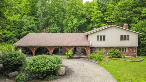 12200 Caves Rd, Chesterland, OH 44026