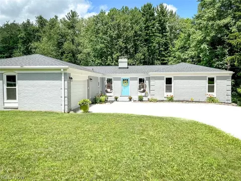 1197 High View Dr, Wadsworth, OH 44281