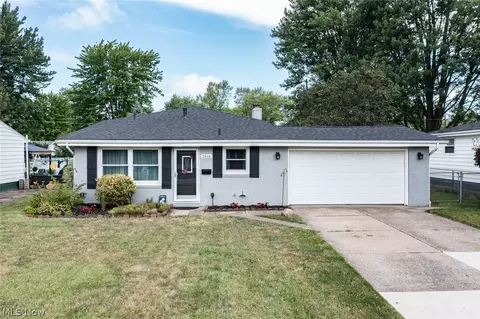 2516 W 40th St, Lorain, OH 44053