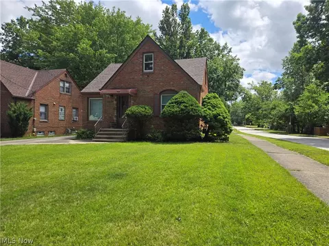 2325 Lorimer Rd, Cleveland, OH 44134