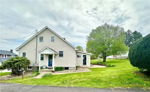 116 E Pike St, Barnesville, OH 43713 photo 1