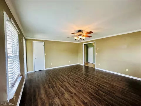 116 E Pike St, Barnesville, OH 43713 photo 14