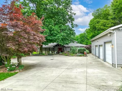 3463 Fairway Dr, Norton, OH 44203