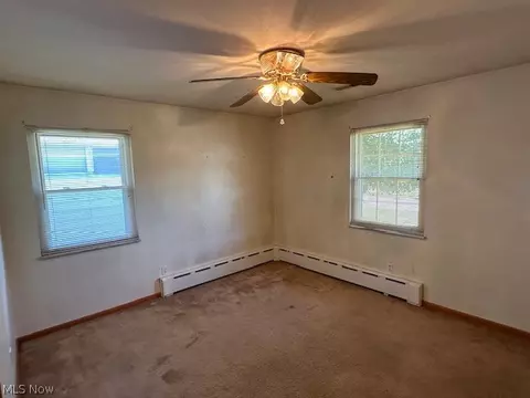 Bedroom - 141 Roosevelt Ave, Elyria, OH 44035 photo 2 of 4
