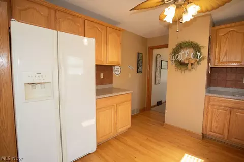 473 W Wilson St, Struthers, OH 44471 photo 16