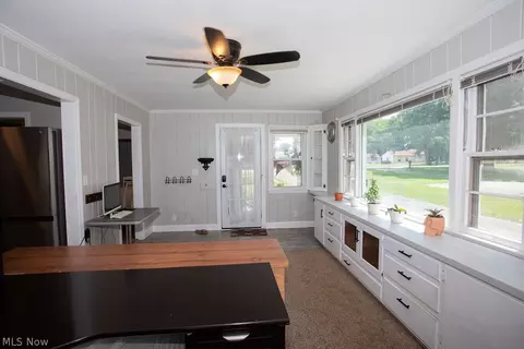 Entry Way - 7350 Hitchcock Rd, Boardman, OH 44512 photo 1 of 2