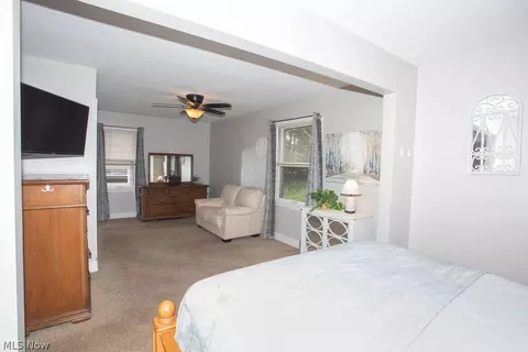 Bedroom - 7350 Hitchcock Rd, Boardman, OH 44512 photo 4 of 14
