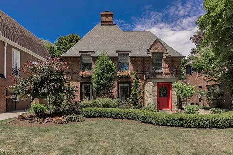 3336 Grenway Rd, Shaker Heights, OH 44122