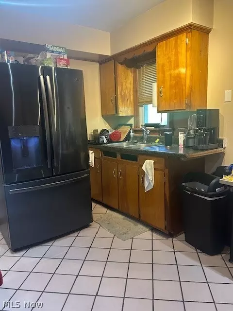 Kitchen - 237 Stanmary Dr, Berea, OH 44017 photo 3 of 3