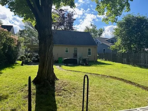 Exterior - 237 Stanmary Dr, Berea, OH 44017 photo 2 of 3