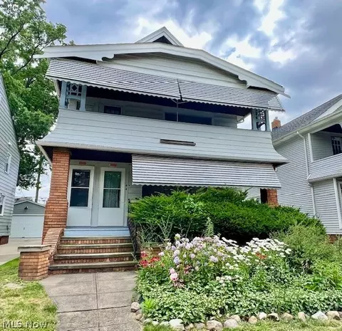 2239 Northland Ave, Lakewood, OH 44107
