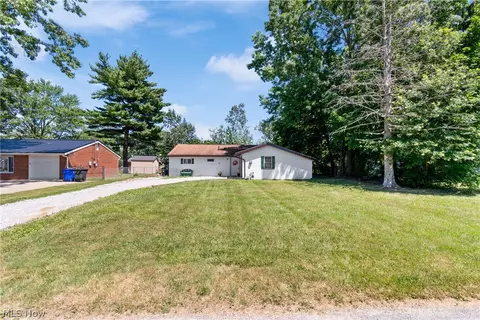 3502 Ivanhoe Dr, Kent, OH 44240