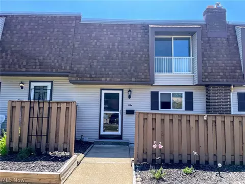 6468 State Rd #L10, Cleveland, OH 44134
