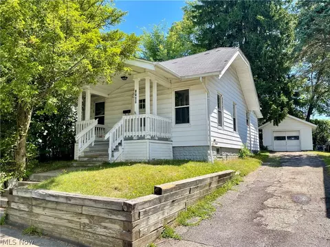 1189 Sawyer Ave, Akron, OH 44310