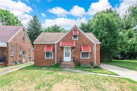 3735 Highland Rd, Cleveland, OH 44111